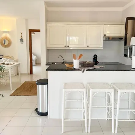 Paradise Seaview Apartment *